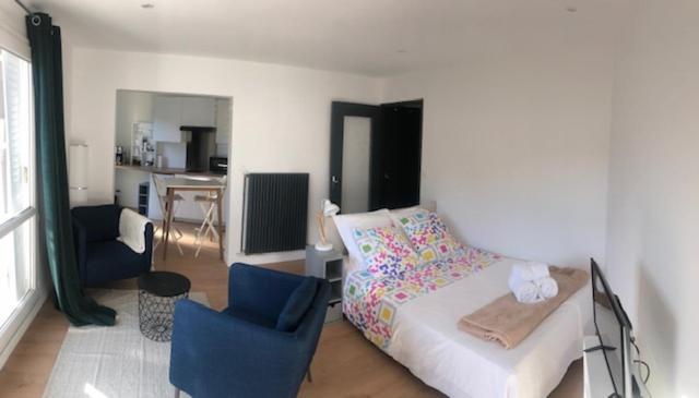 Rond Point Studio Cosy Et Central Avec Balcon Σαιντ-Ετιέν Εξωτερικό φωτογραφία