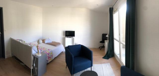 Rond Point Studio Cosy Et Central Avec Balcon Σαιντ-Ετιέν Εξωτερικό φωτογραφία