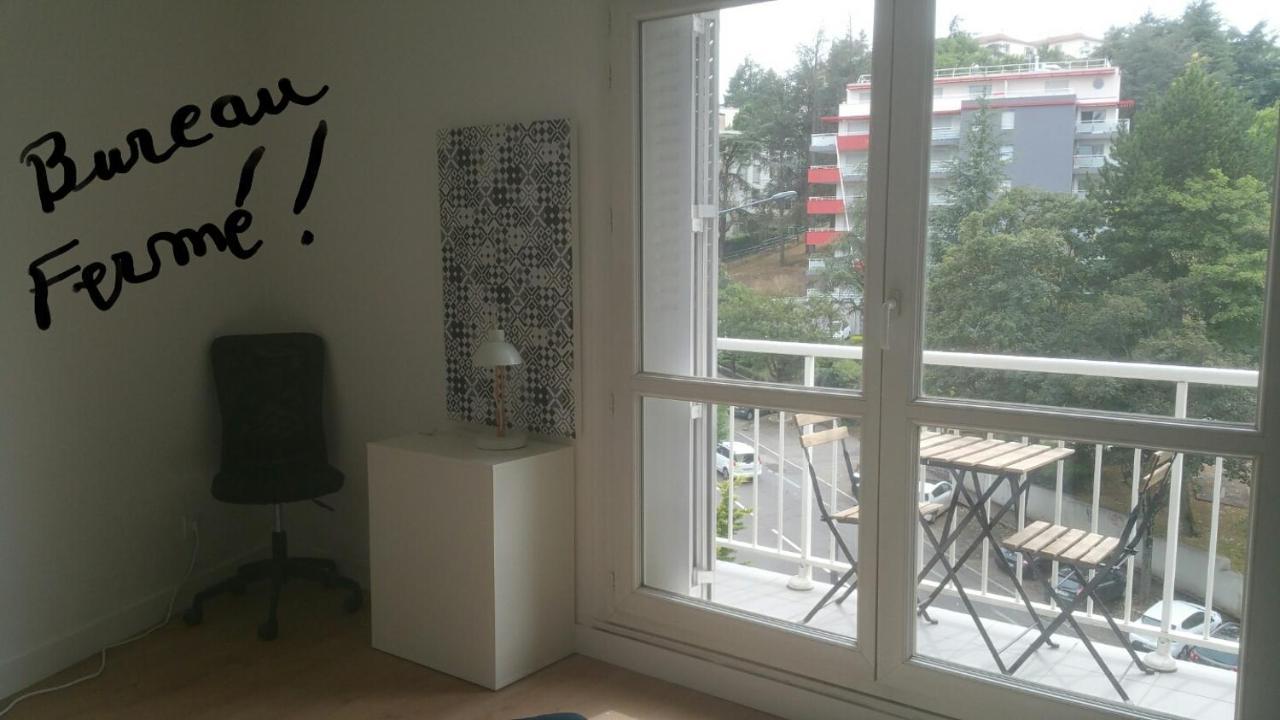 Rond Point Studio Cosy Et Central Avec Balcon Σαιντ-Ετιέν Εξωτερικό φωτογραφία